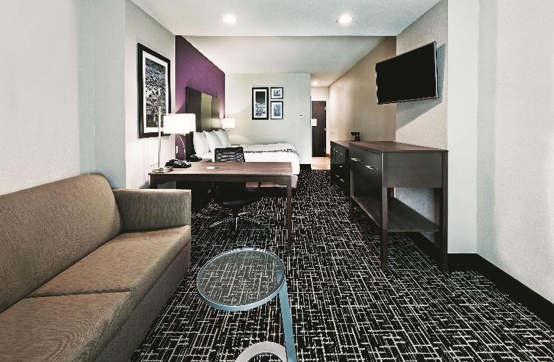 غرفة ديلوكس سرير كينج, La Quinta By Wyndham Claremore