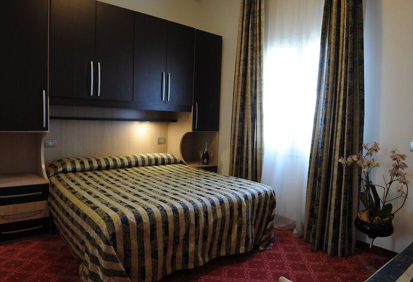 اتاق استاندارد چهار تخته, Miami