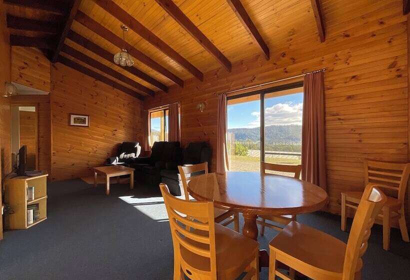 منزل غرفتين نوم, Silver Ridge Retreat