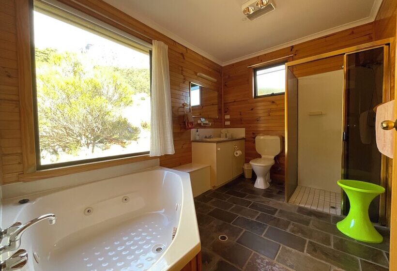 منزل غرفتين نوم, Silver Ridge Retreat