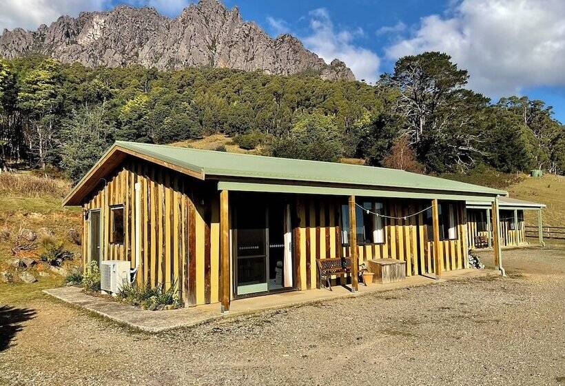 ２ベッドルームハウス, Silver Ridge Retreat