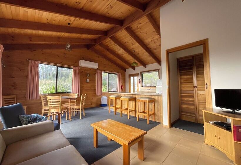 منزل غرفتين نوم, Silver Ridge Retreat