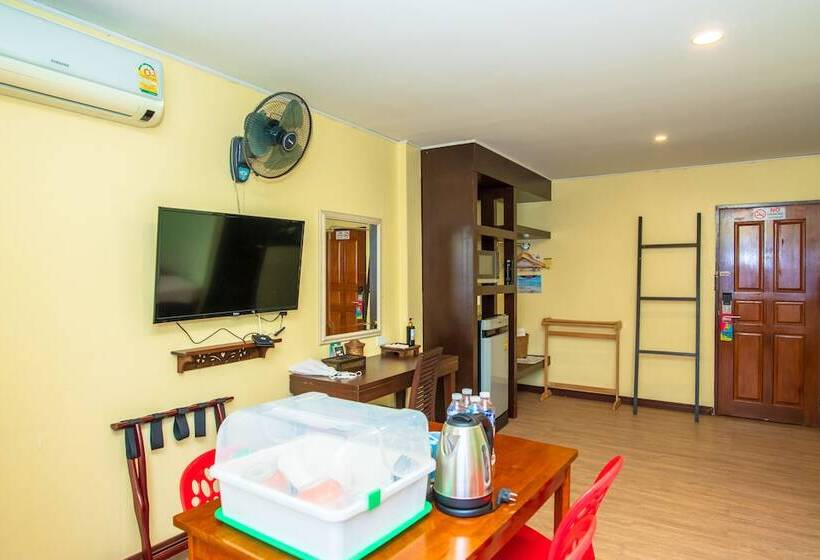 חדר אקונומי לארבעה, Talay Sai @ Thung Wua Laen