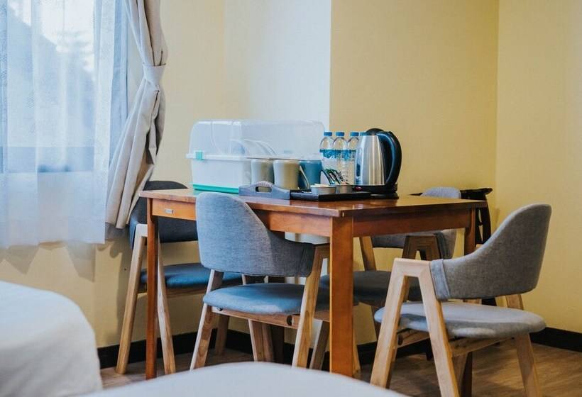 חדר אקונומי לארבעה, Talay Sai @ Thung Wua Laen