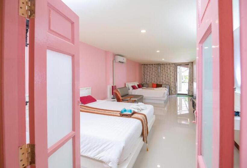 חדר אקזקיוטיב משפחתי, Talay Sai @ Thung Wua Laen