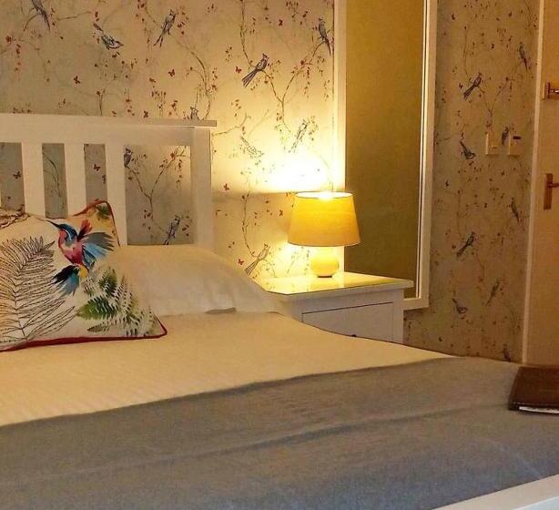 スタンダードルーム, The Watermans Arms