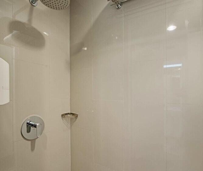 Номер Стандарт, Whiz Prime Hotel Pajajaran Bogor