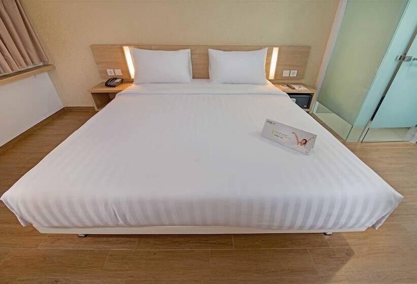 Номер Стандарт, Whiz Prime Hotel Pajajaran Bogor