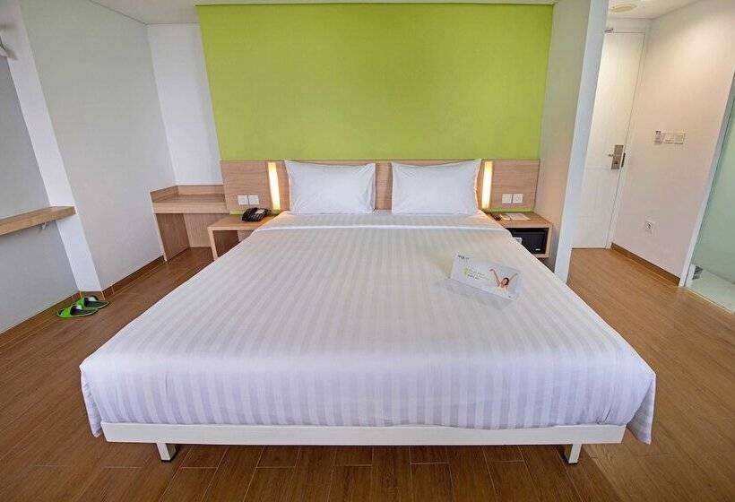 Номер Superior, Whiz Prime Hotel Pajajaran Bogor