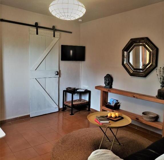 جناح مزود بتراس, La Masia Costa Brava