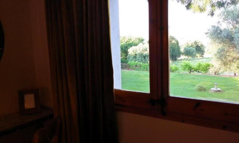 جناح مزود بتراس, La Masia Costa Brava