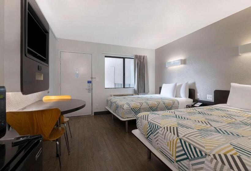 اتاق استاندارد چهار تخته, Motel 6san Antonio, Tx  West Seaworld