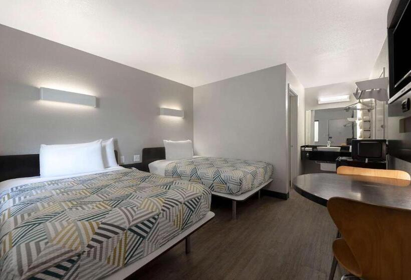 اتاق استاندارد چهار تخته, Motel 6san Antonio, Tx  West Seaworld