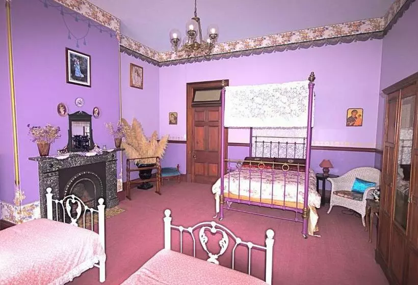 スタンダードルーム, Historic Stannum House