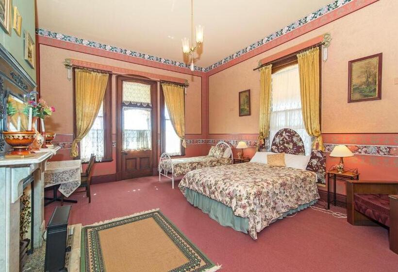 חדר סטנדרט לשלושה, Historic Stannum House