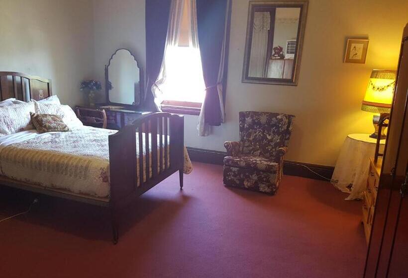 חדר סטנדרט לשלושה, Historic Stannum House