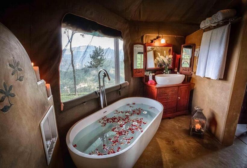Люкс с Видом, Madulkelle Tea And Eco Lodge