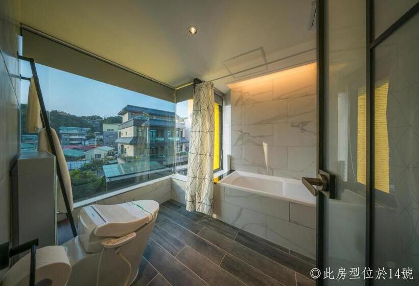 اتاق سوپریور با تخت بزرگ, Watermark Hotel The Harbour