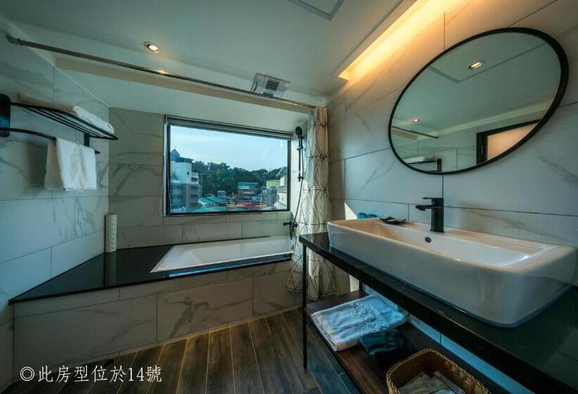 اتاق سوپریور با تخت بزرگ, Watermark Hotel The Harbour
