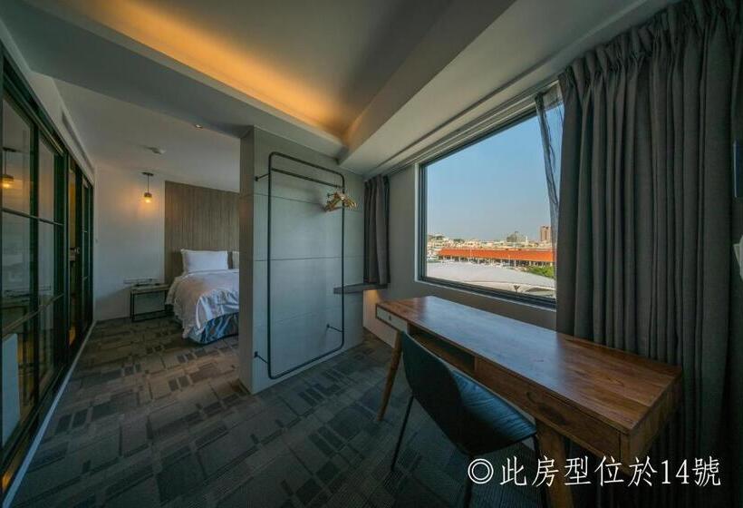 سوئیت اجرایی با مشاهده, Watermark Hotel The Harbour