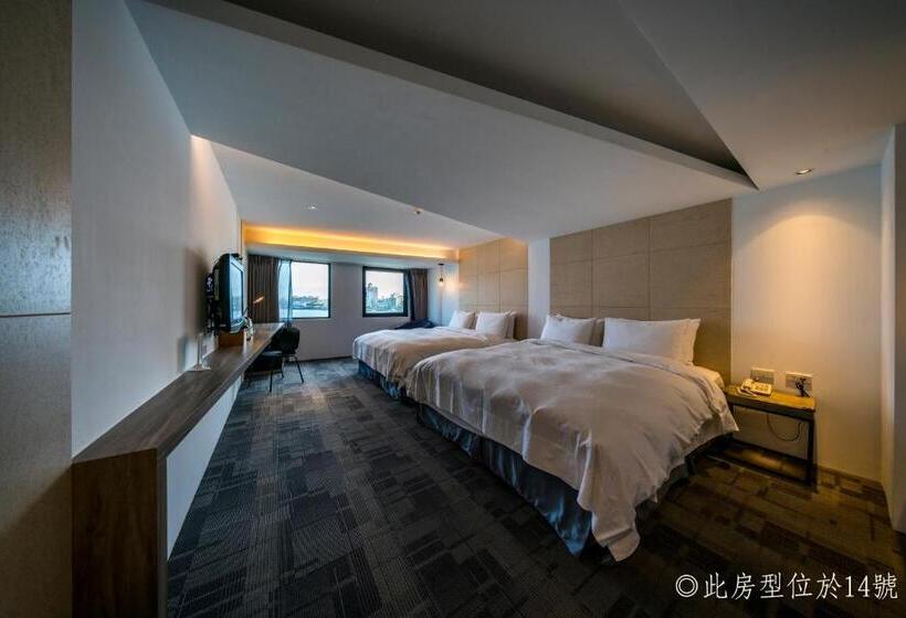 اتاق لوکس با چشم‌انداز, Watermark Hotel The Harbour
