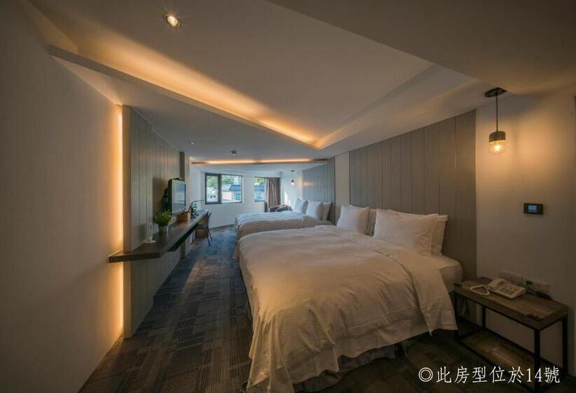 اتاق سوپریور چهار تخته, Watermark Hotel The Harbour