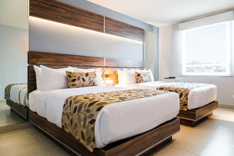 اتاق لوکس با چشم‌انداز, Watermark Hotel The Harbour