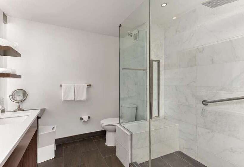 스탠다드 룸 킹사이즈 침대, The Art Hotel Denver, Curio Collection By Hilton