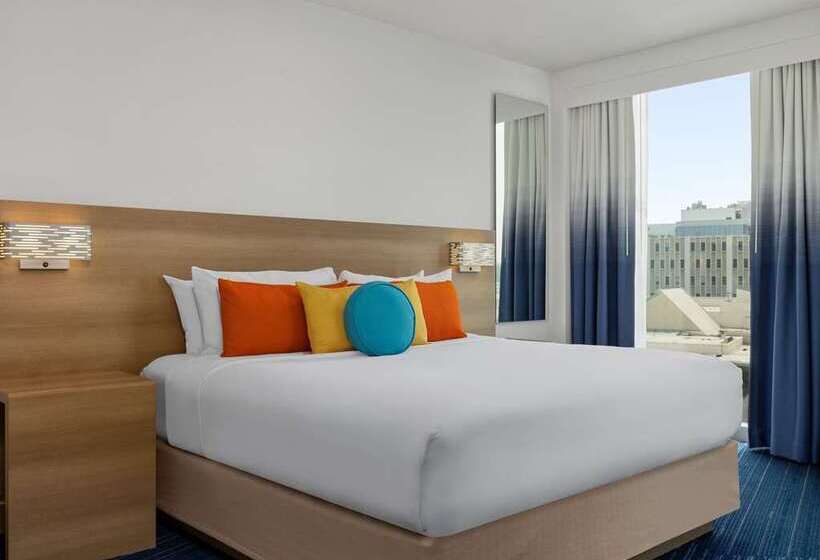 스탠다드 룸 킹사이즈 침대, The Art Hotel Denver, Curio Collection By Hilton