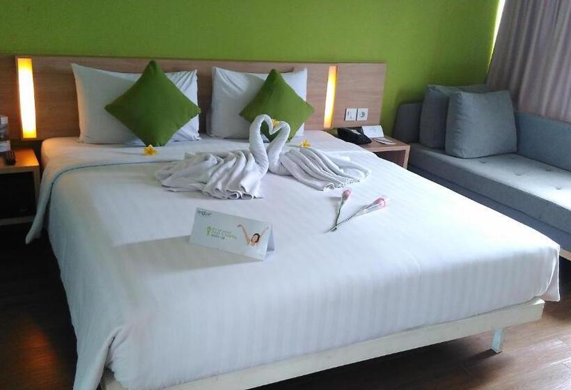 Номер Deluxe, Whiz Prime Hotel Pajajaran Bogor