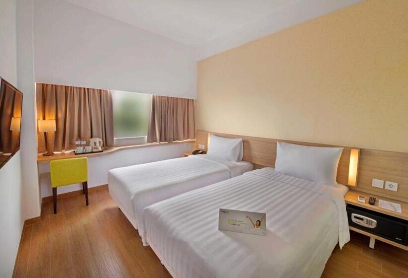 Номер Стандарт, Whiz Prime Hotel Pajajaran Bogor