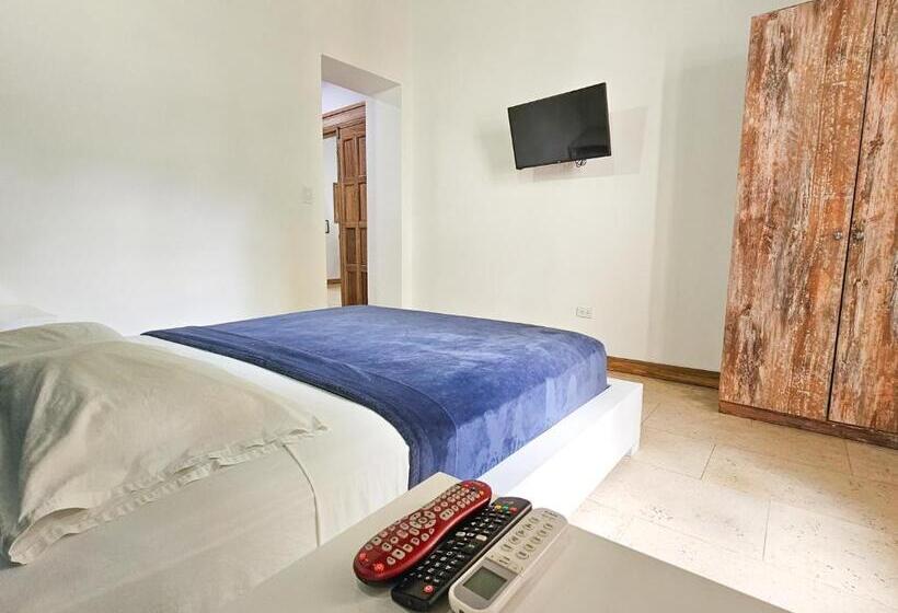 Семейный Номер Deluxe, La Mercedes Hostal Boutique By Mh