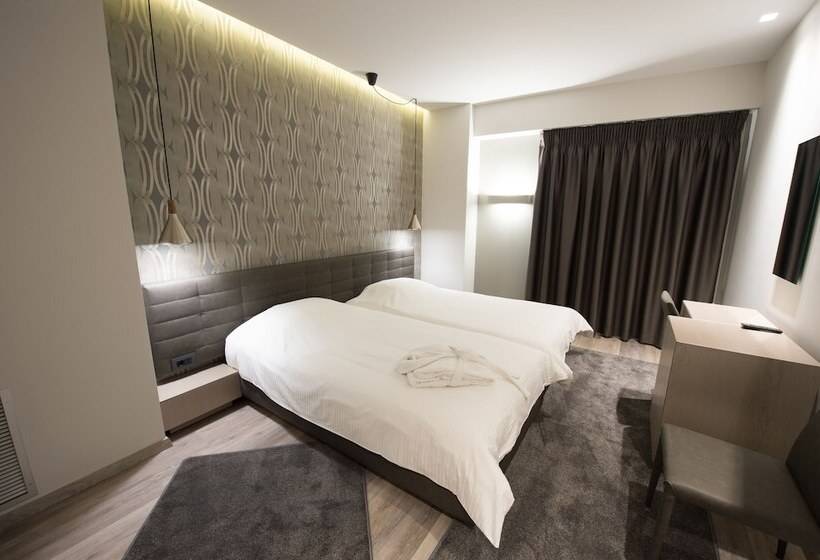 חדר סטנדרט, Castello City