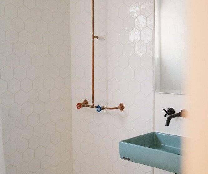 스위트, Corduroy Boutique Lodge