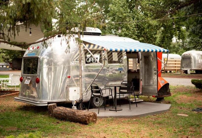 침실 1개 주택, Corduroy Boutique Lodge