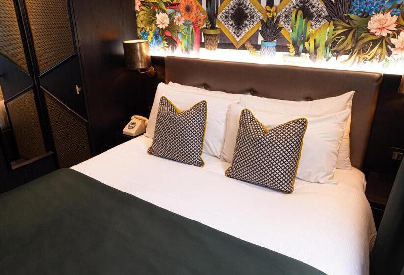 اتاق لوکس, Hyde Park Green