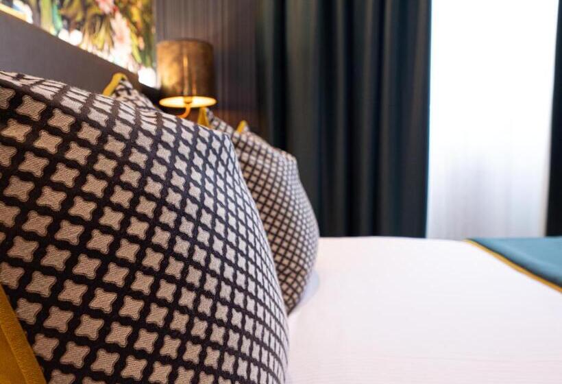 اتاق لوکس چهار تخته, Hyde Park Green