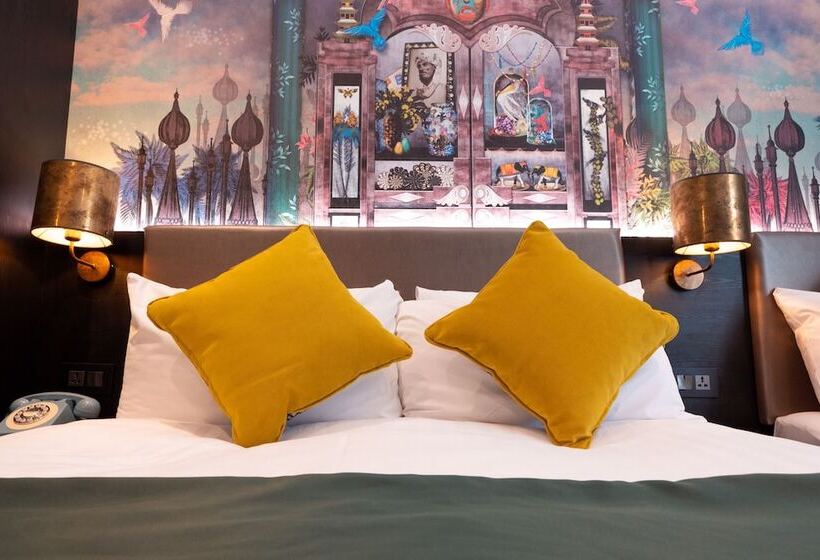 اتاق لوکس, Hyde Park Green