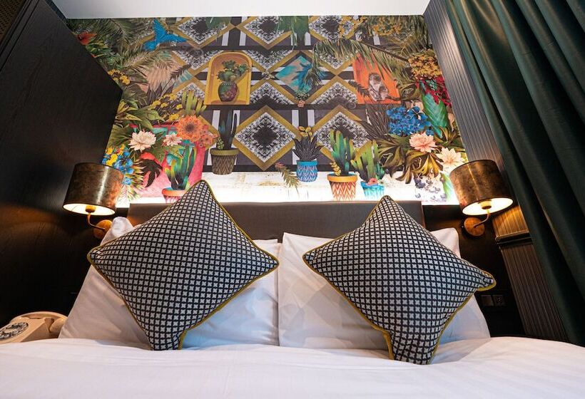 اتاق لوکس, Hyde Park Green