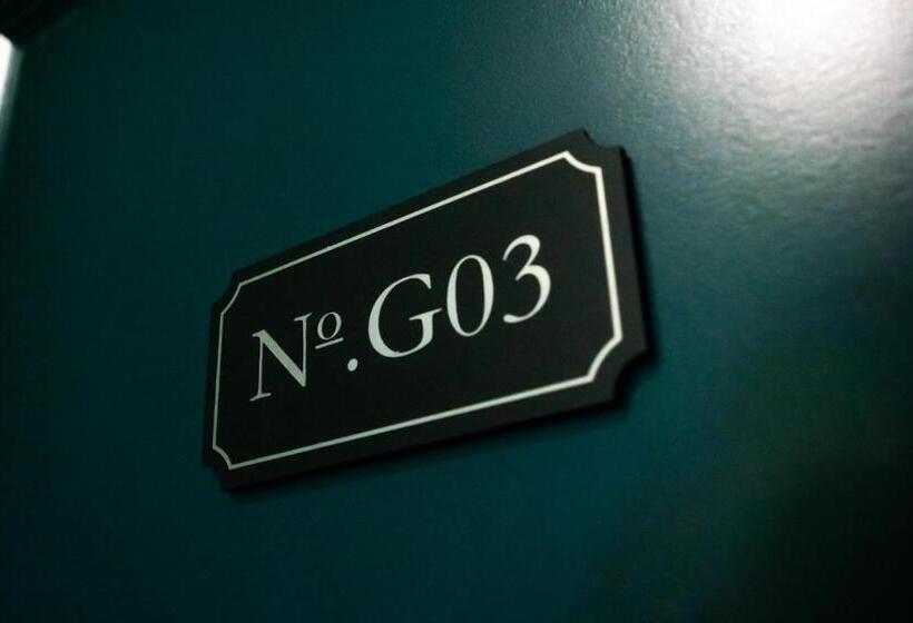 اتاق لوکس چهار تخته, Hyde Park Green