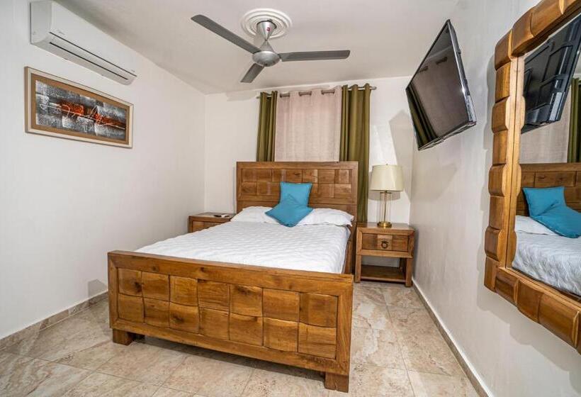 اتاق استاندارد یک نفره, Juliana