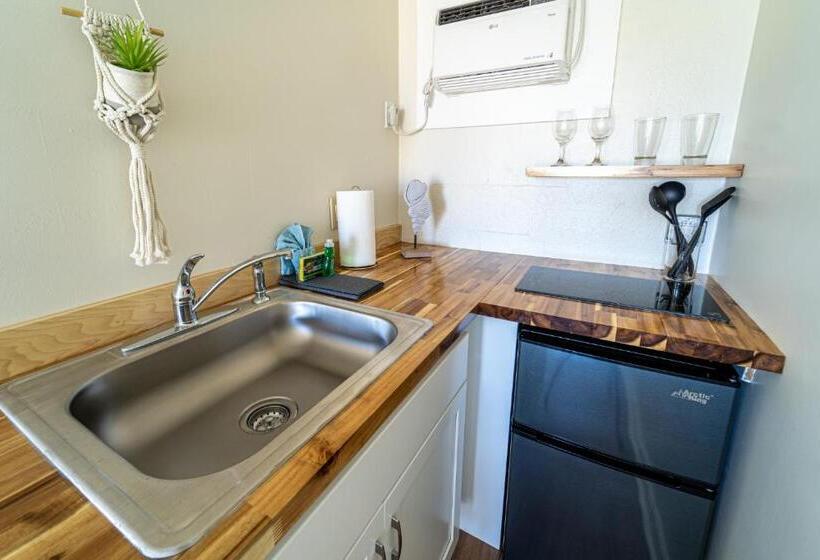 إستوديو ديلوكس, Bahama Breeze Suites