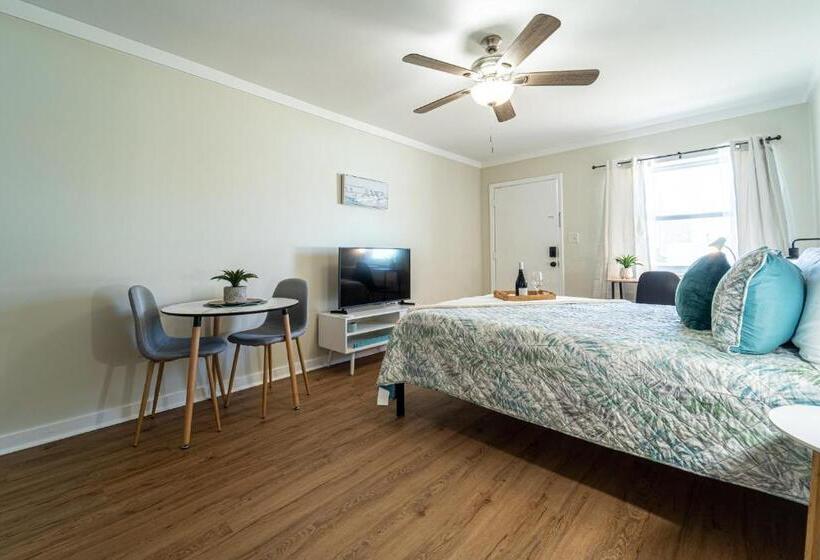 إستوديو ديلوكس, Bahama Breeze Suites