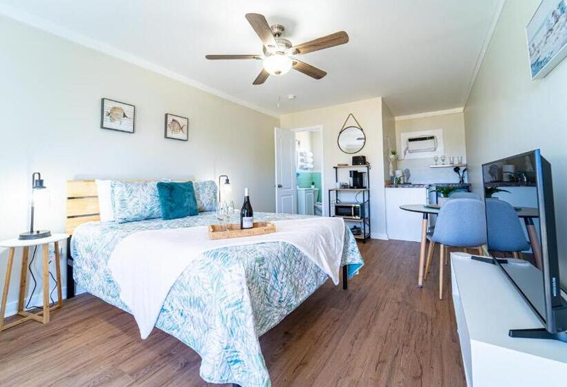 디럭스 스튜디오, Bahama Breeze Suites