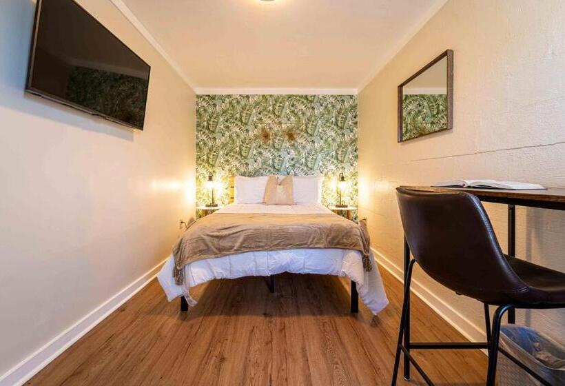 إستوديو قياسى, Bahama Breeze Suites