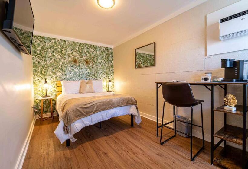 إستوديو قياسى, Bahama Breeze Suites