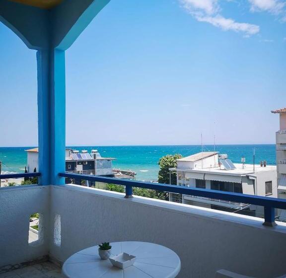 オーシャンビュースタンダードルーム, Pieria Mare