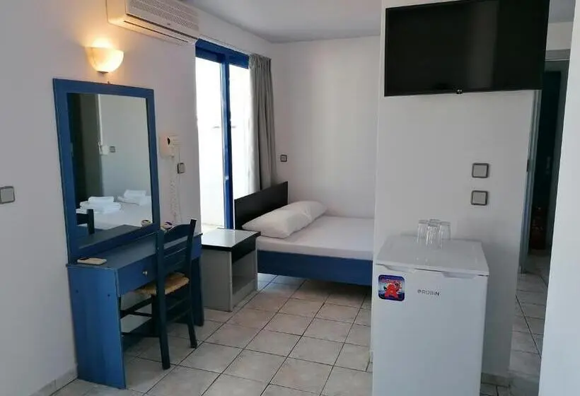 Chambre Familiale Vue Jardin, Pieria Mare