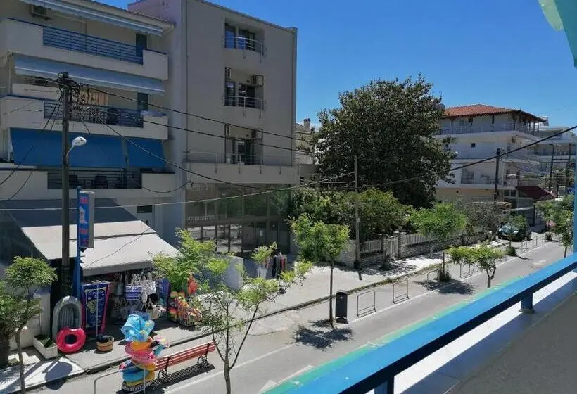 Chambre Standard Vue Ville, Pieria Mare