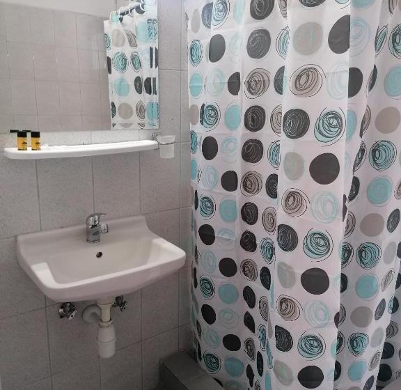 スタンダードシティビュールーム, Pieria Mare